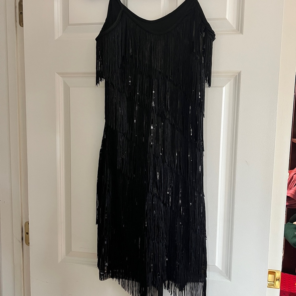 NWOT Chic Black Flapper Fringe Dress size medium